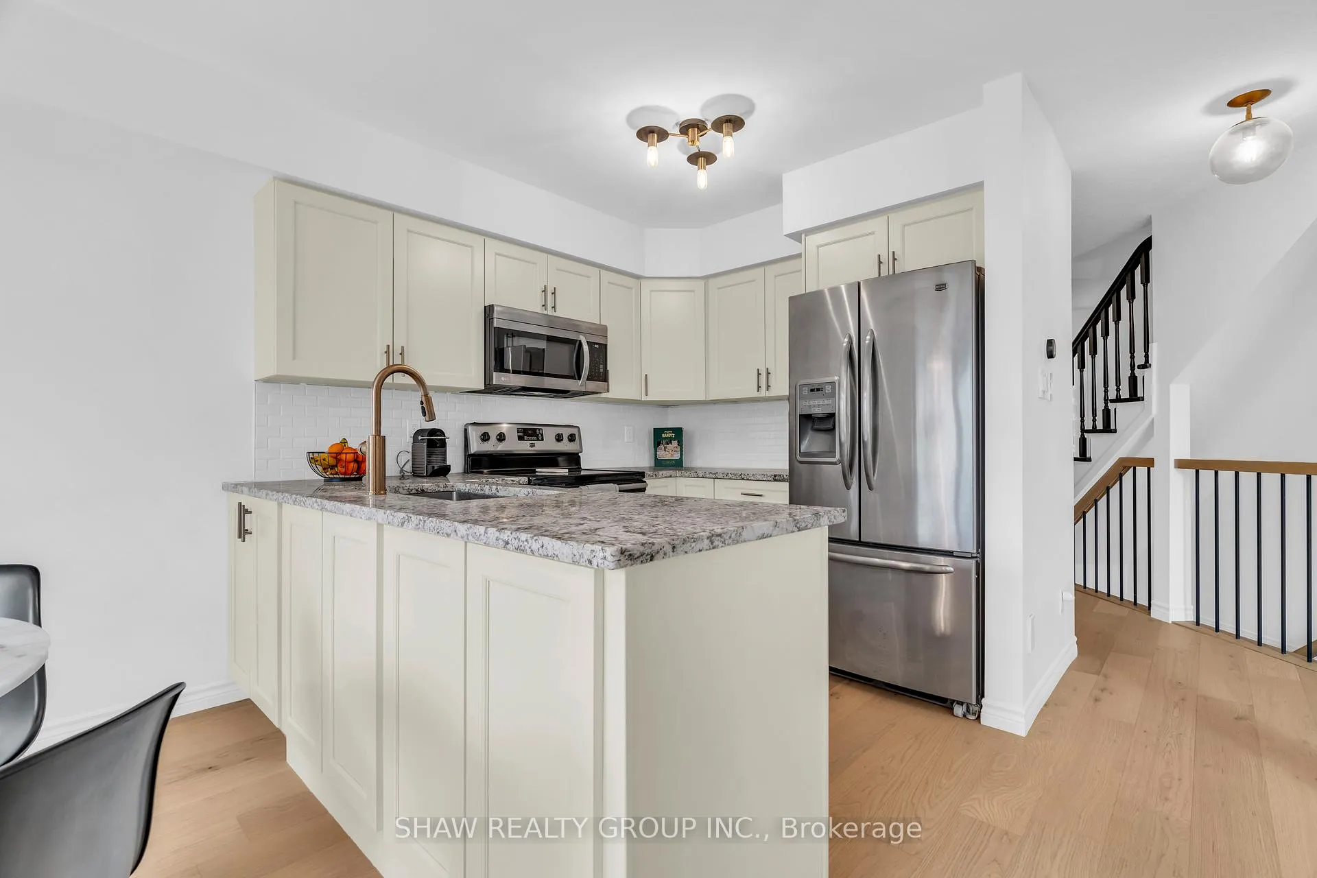 Photo 15 of 9 Gaw Crescent, Guelph, Pineridge/Westminster Woods — HOMEH