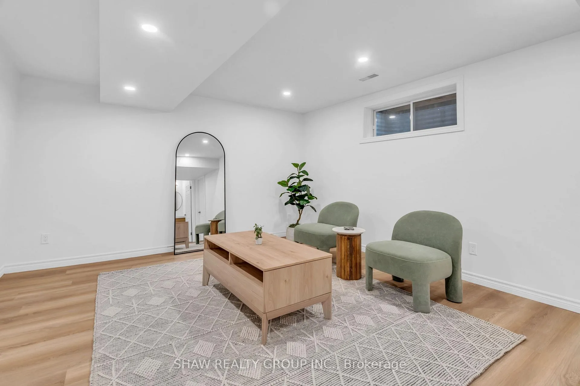 Photo 33 of 9 Gaw Crescent, Guelph, Pineridge/Westminster Woods — HOMEH