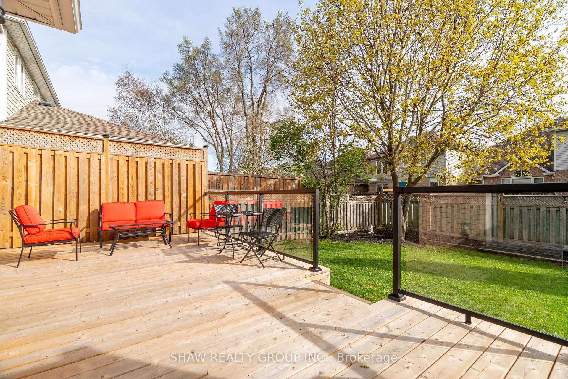 Photo 36 of 9 Gaw Crescent, Guelph, Pineridge/Westminster Woods — HOMEH