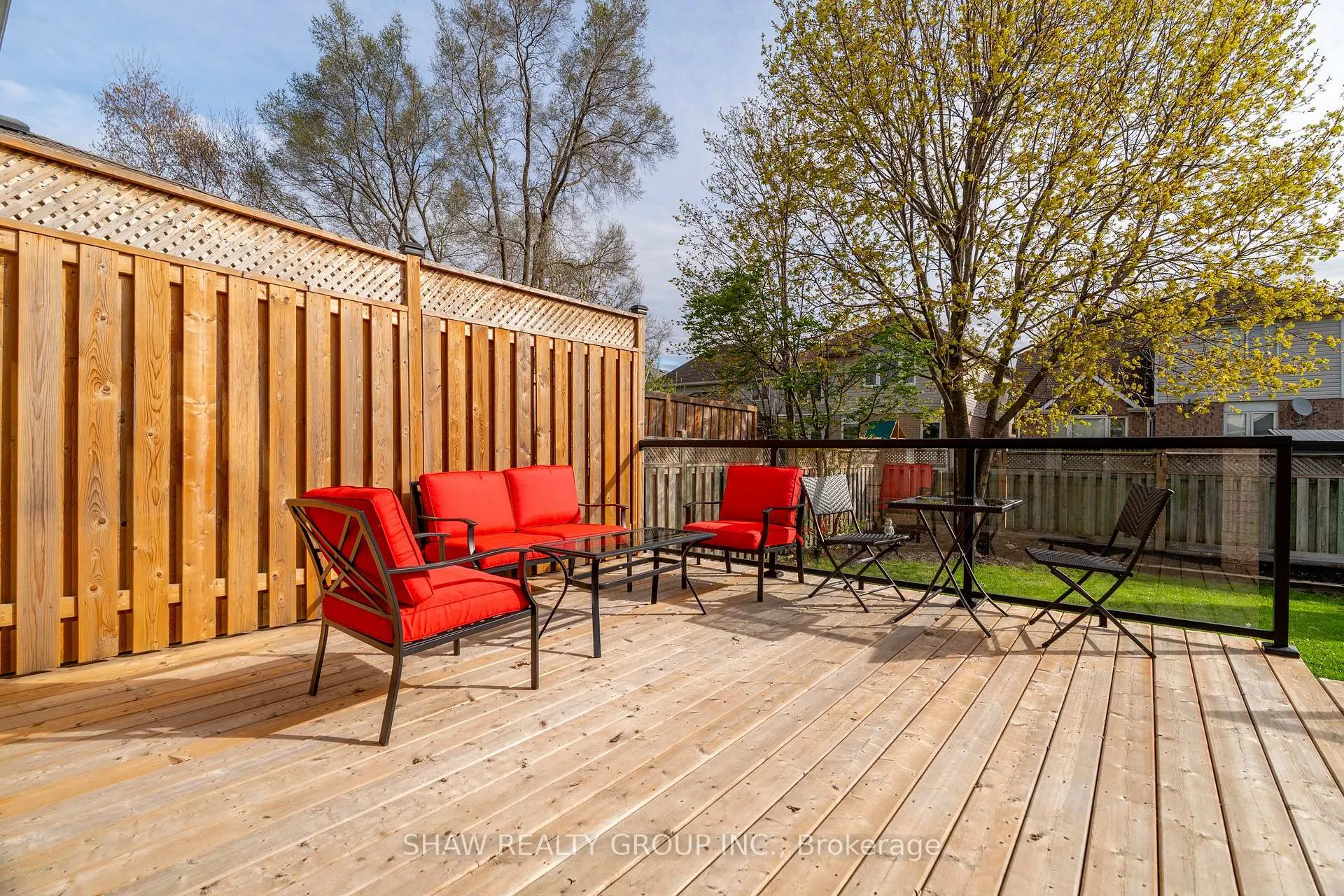 Photo 37 of 9 Gaw Crescent, Guelph, Pineridge/Westminster Woods — HOMEH