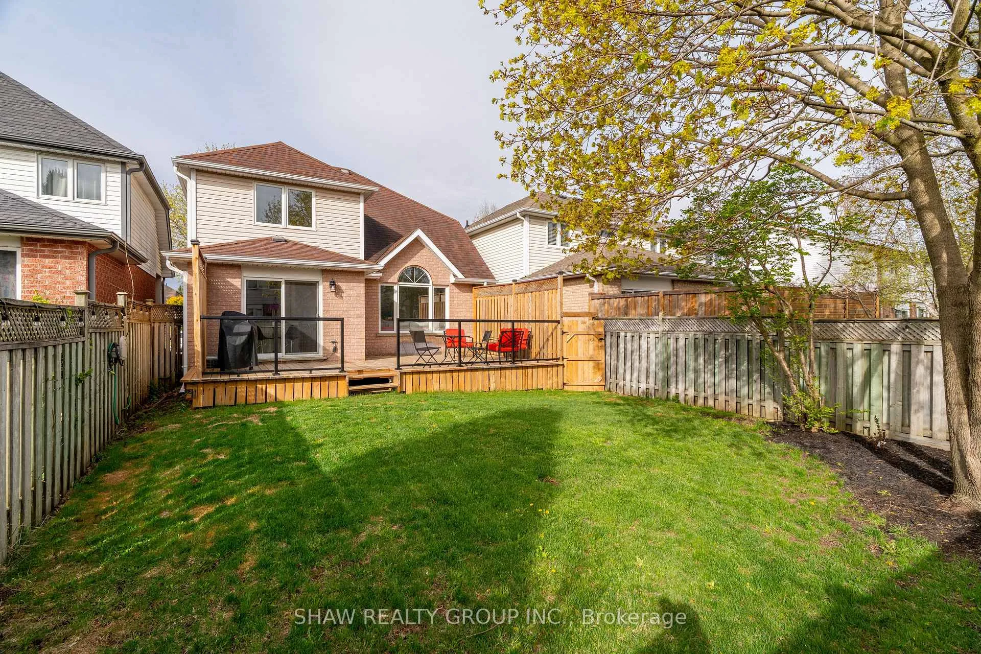 Photo 41 of 9 Gaw Crescent, Guelph, Pineridge/Westminster Woods — HOMEH