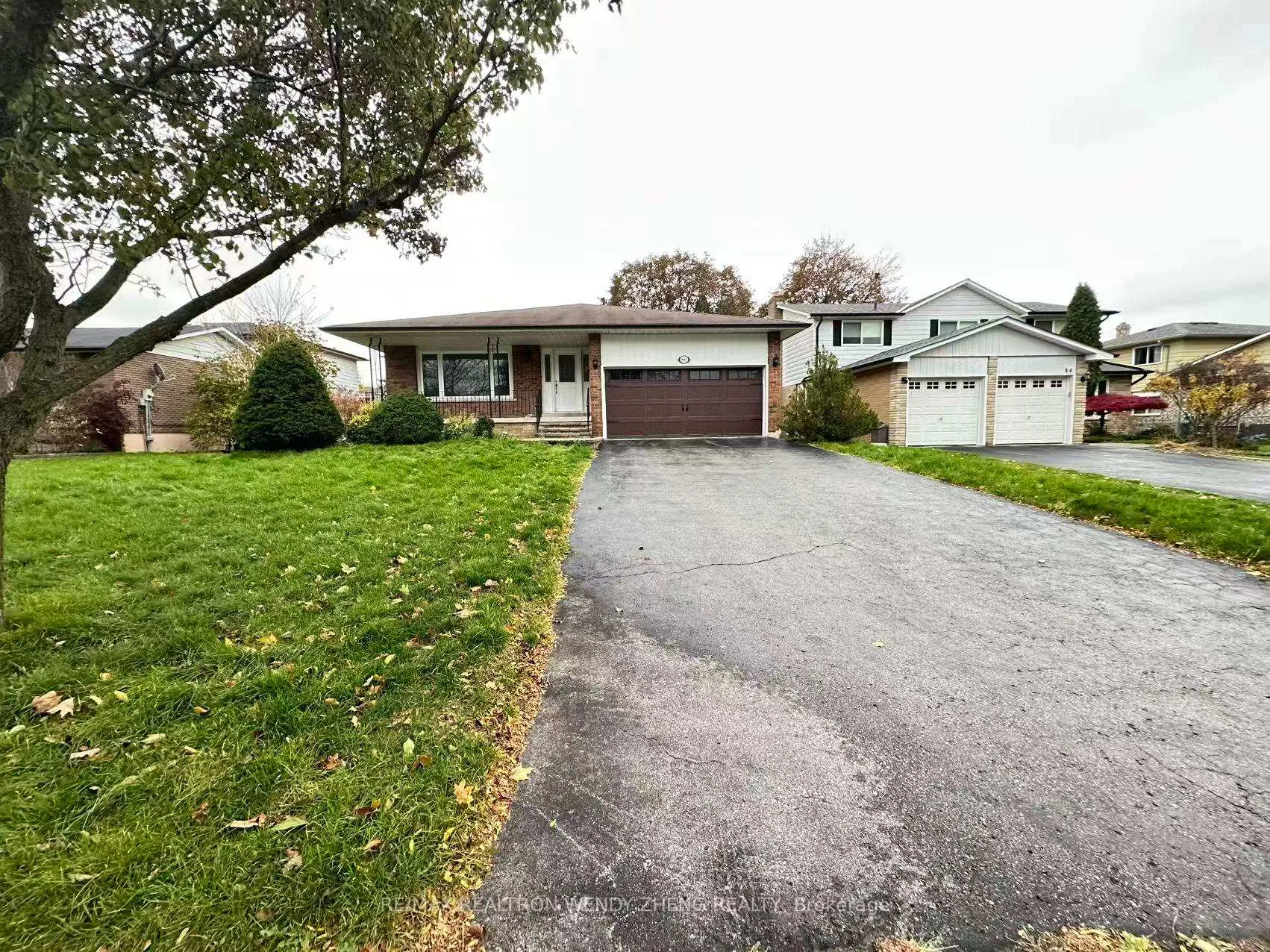 Photo 1 of Unit Lower, 86 Pringle Avenue, Markham, Markham Village — HOMEH