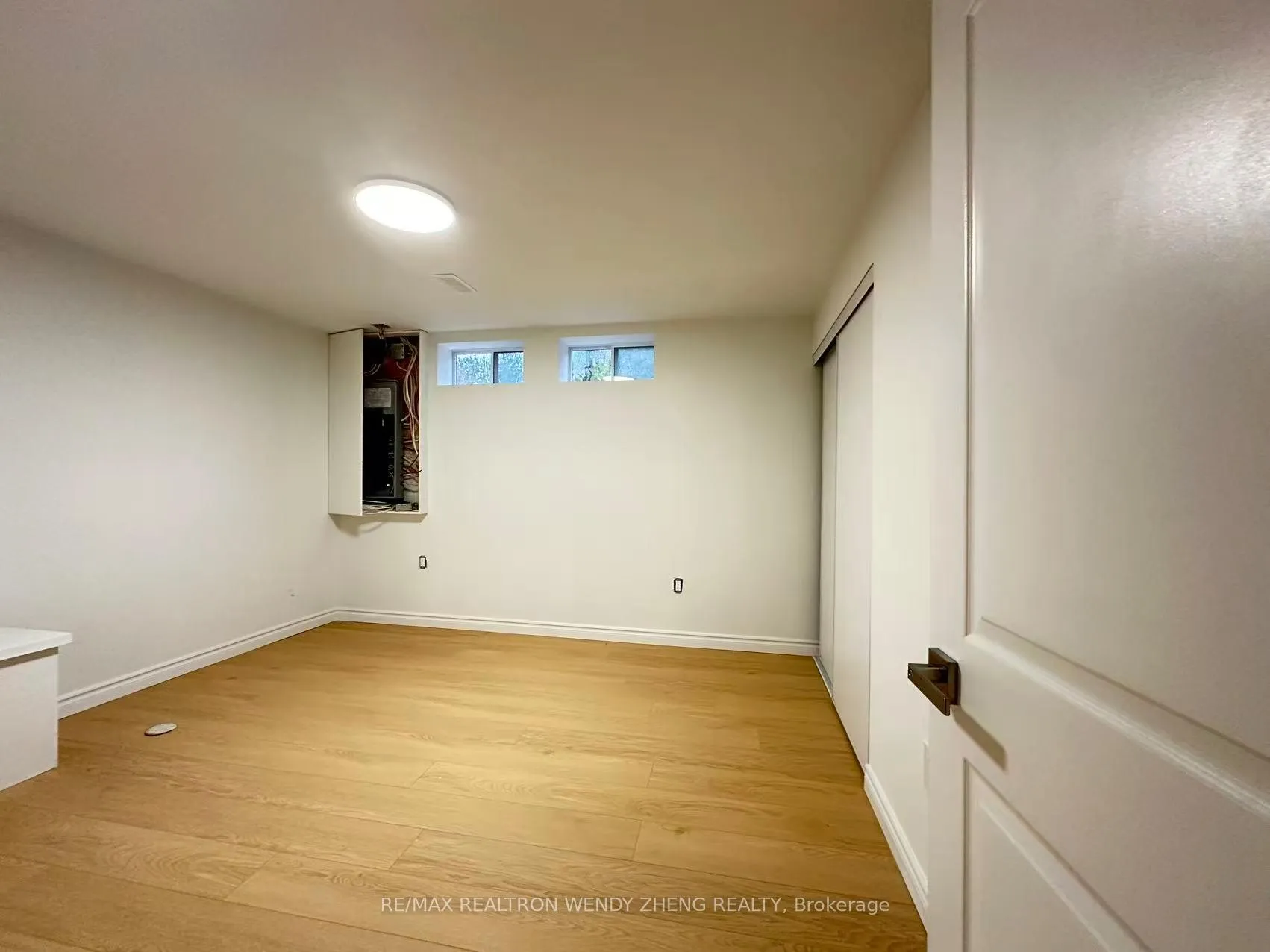 Photo 12 of Unit Lower, 86 Pringle Avenue, Markham, Markham Village — HOMEH
