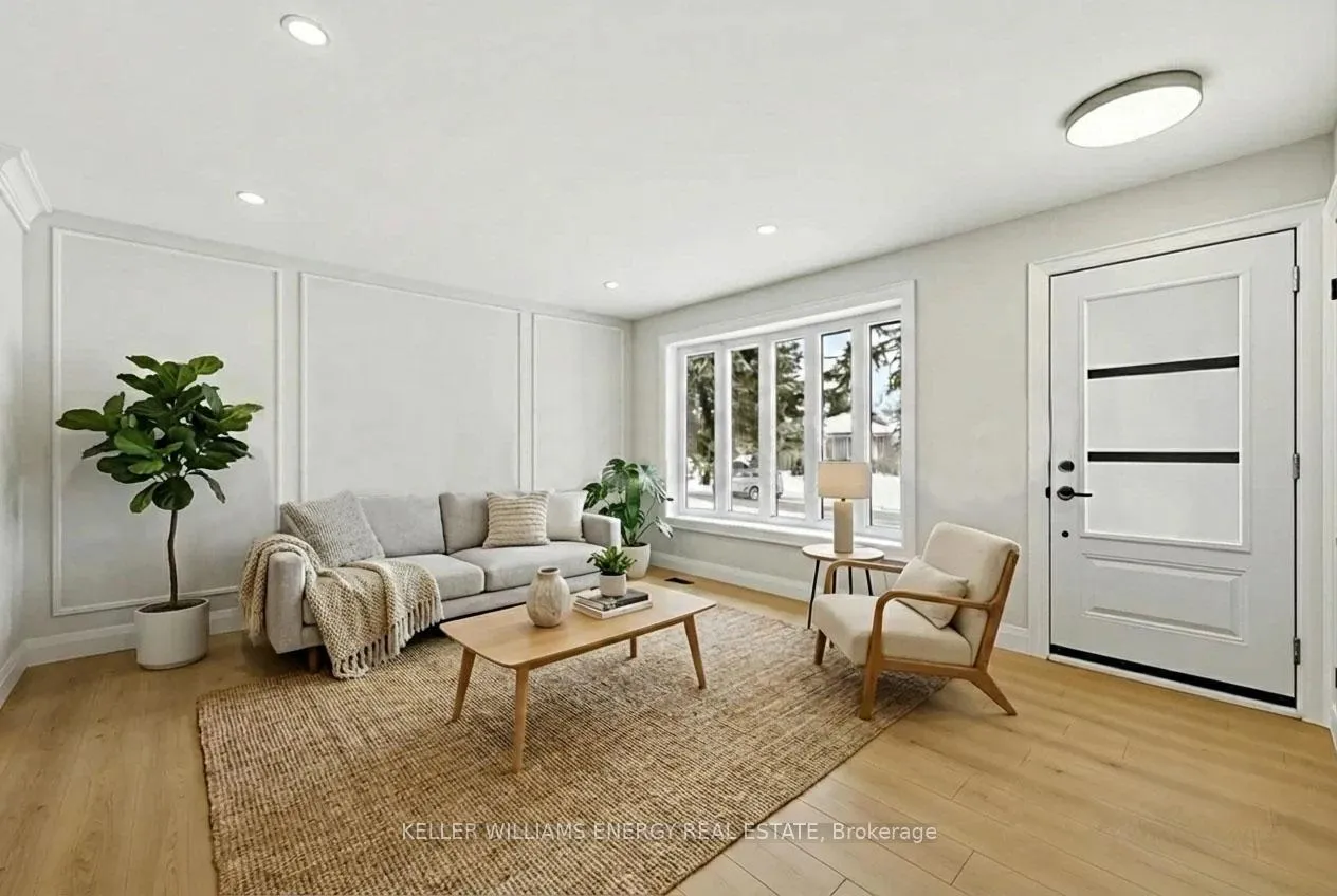 Photo 3 of 38 Ferguson Avenue, Whitby, Brooklin — HOMEH