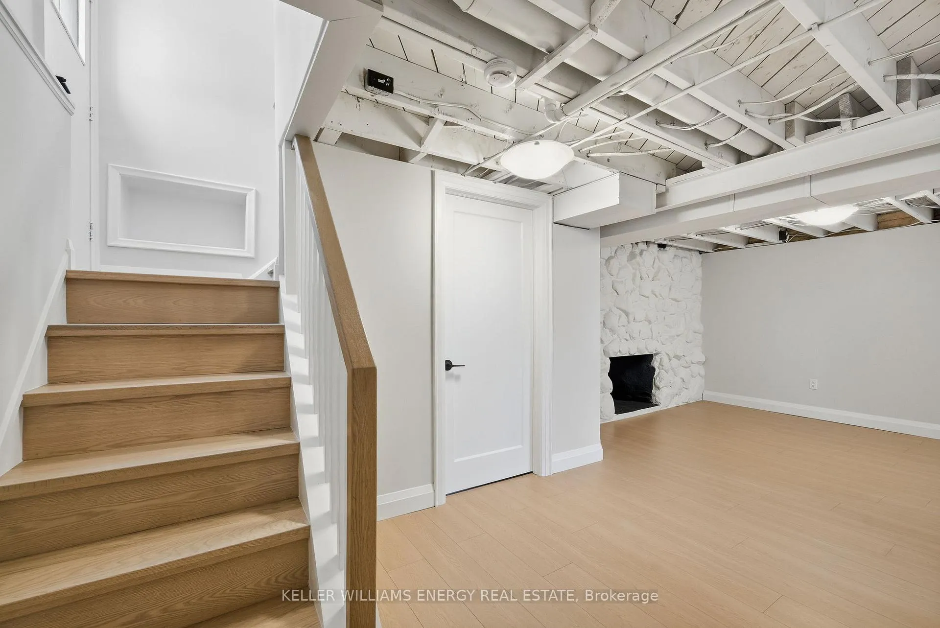 Photo 19 of 38 Ferguson Avenue, Whitby, Brooklin — HOMEH