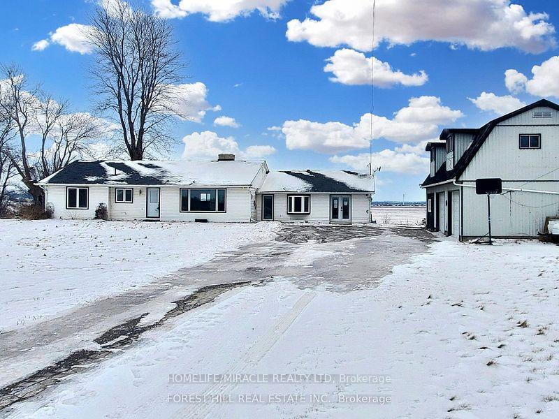Photo 1 of Unit C, 130 Davis Road, King, Rural King — HOMEH