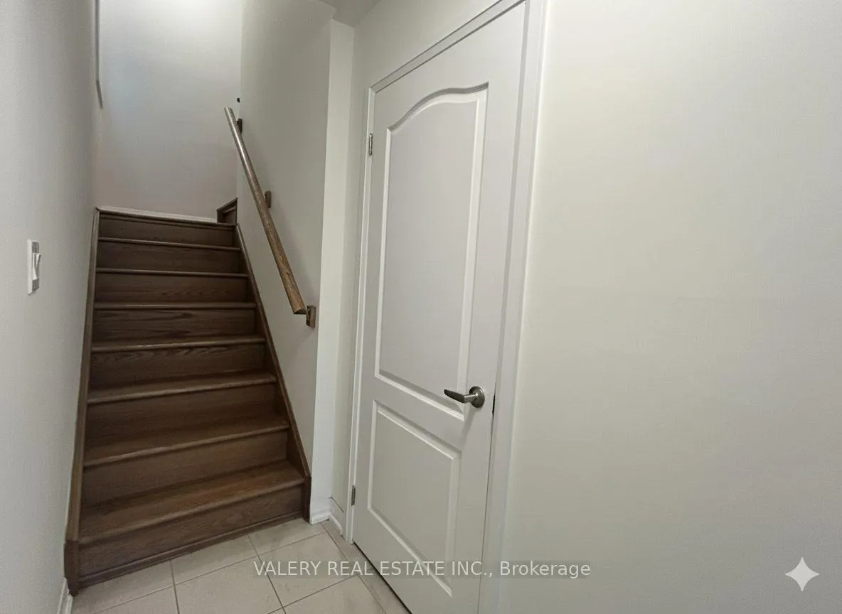 Photo 6 of Unit 90, Norwich Cres, Haldimand — HOMEH