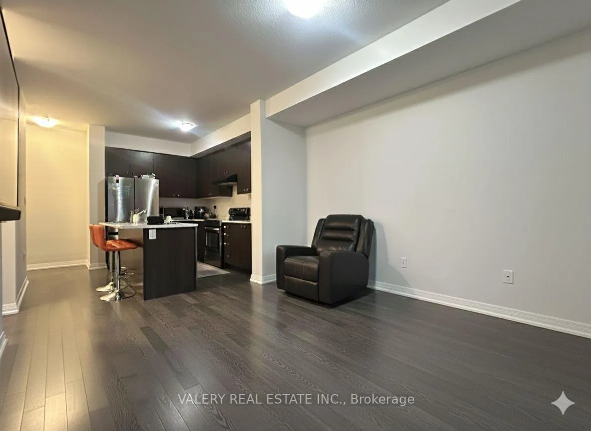 Photo 9 of Unit 90, Norwich Cres, Haldimand — HOMEH
