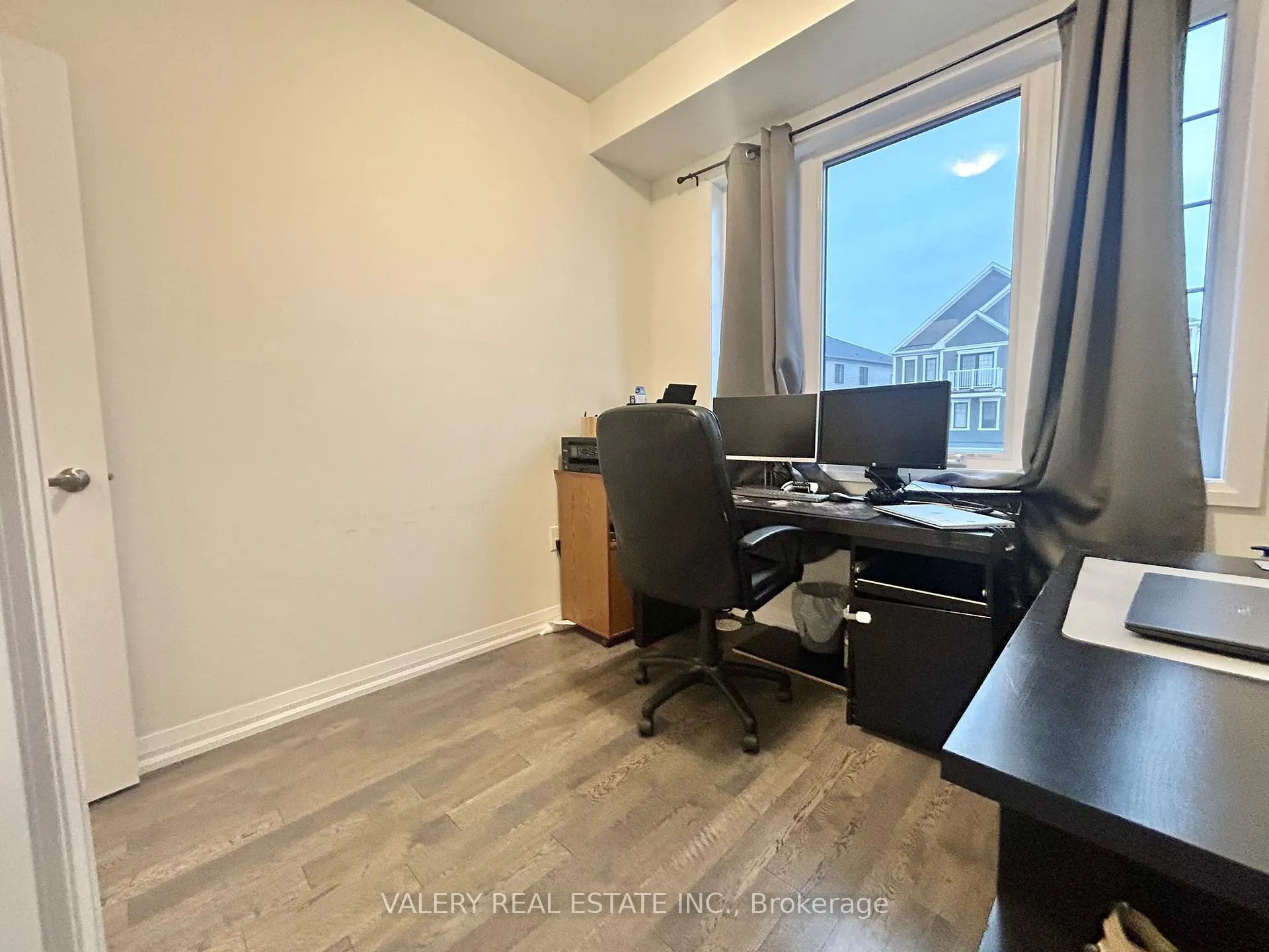 Photo 18 of Unit 90, Norwich Cres, Haldimand — HOMEH