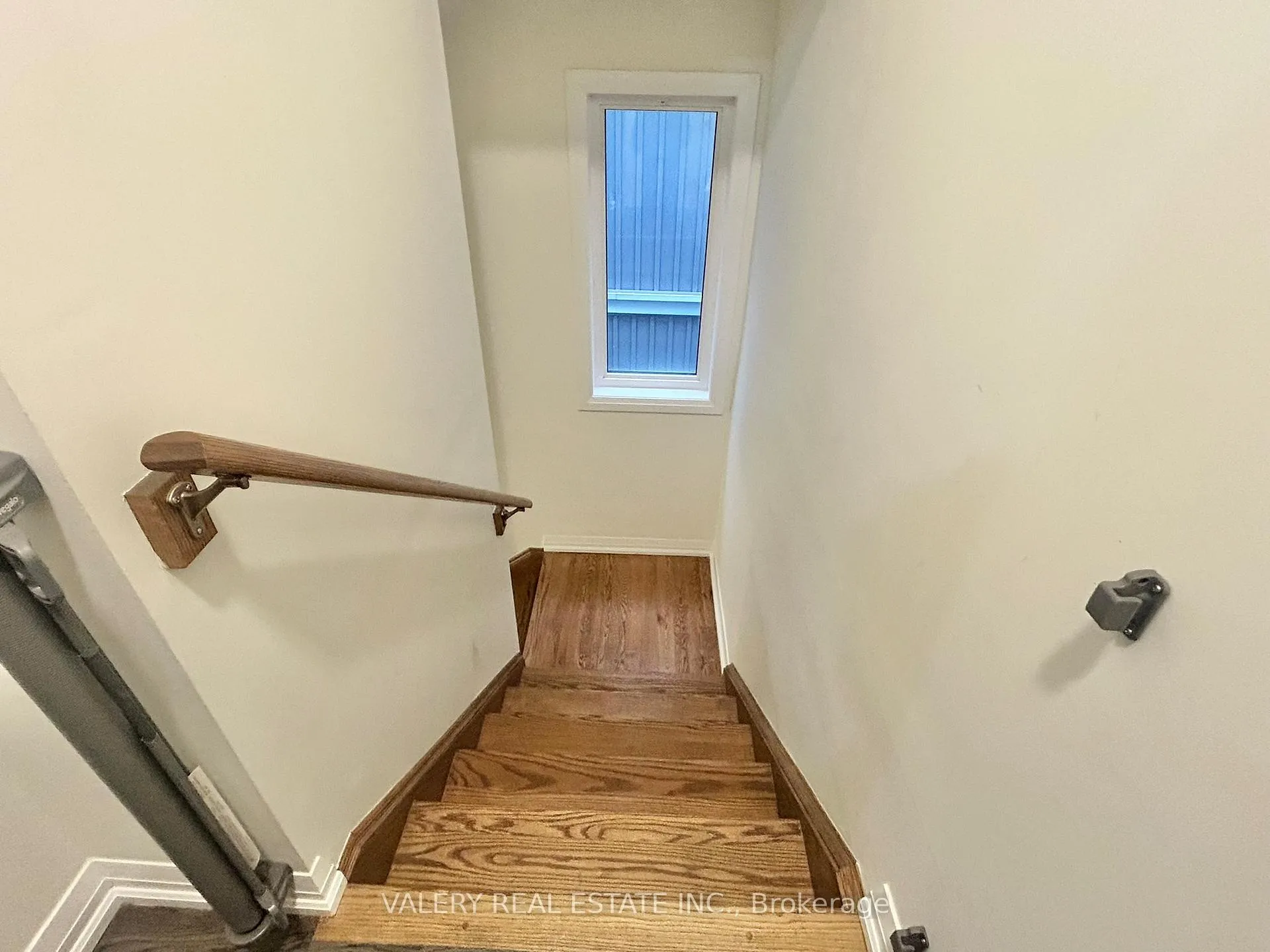 Photo 24 of Unit 90, Norwich Cres, Haldimand — HOMEH