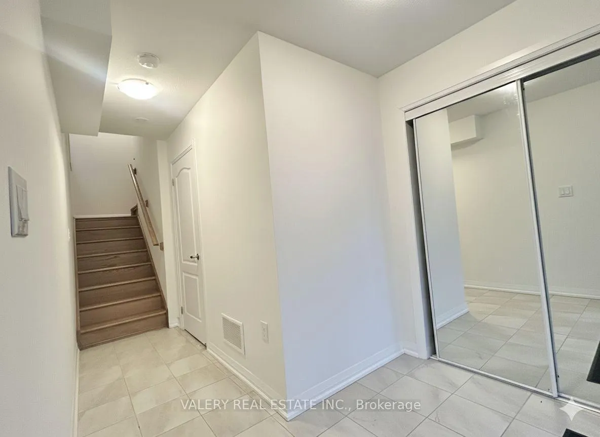 Photo 25 of Unit 90, Norwich Cres, Haldimand — HOMEH
