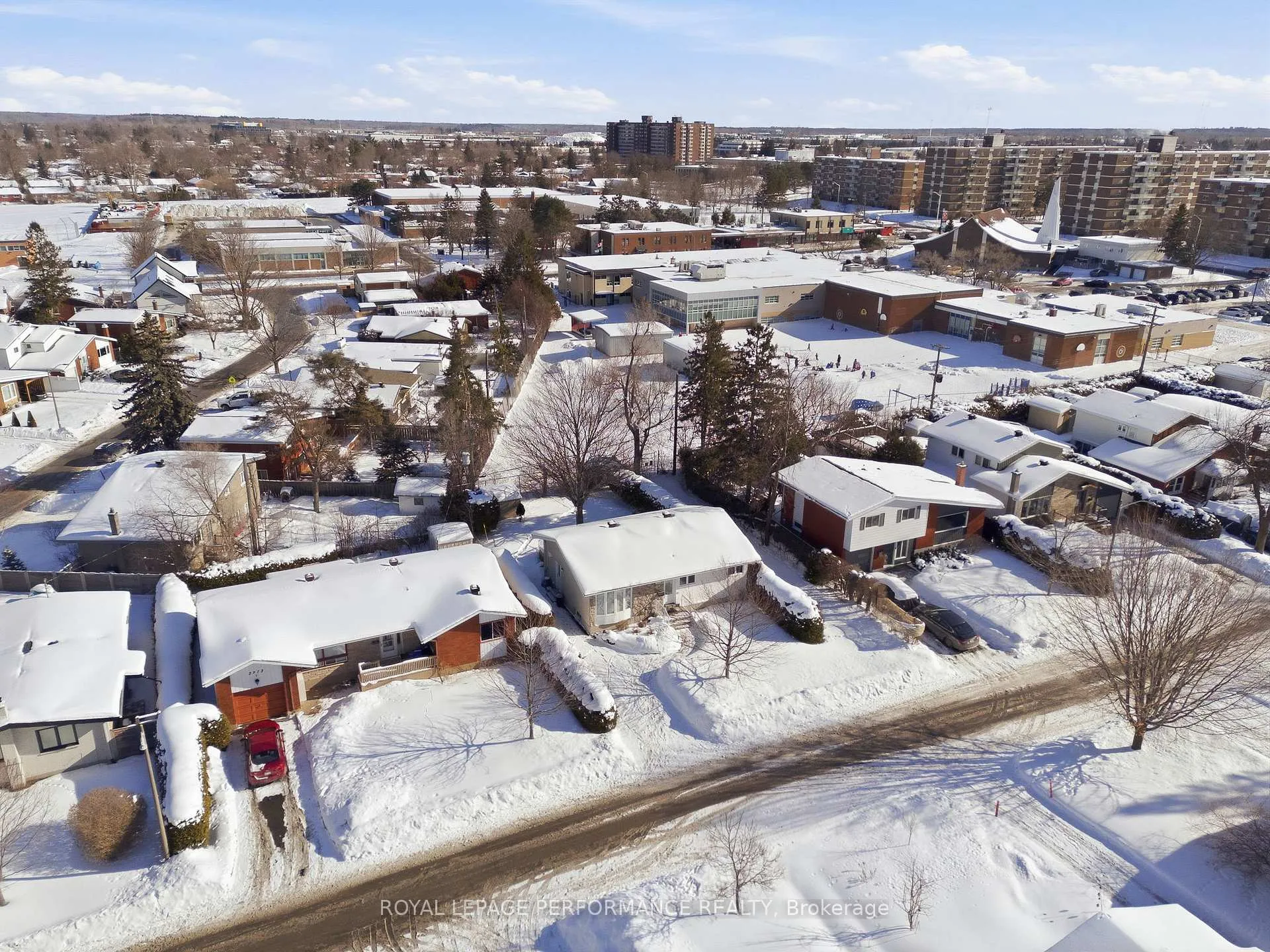 Photo 30 of 2266 Fife Crescent, Ottawa, Elmvale Acres — HOMEH