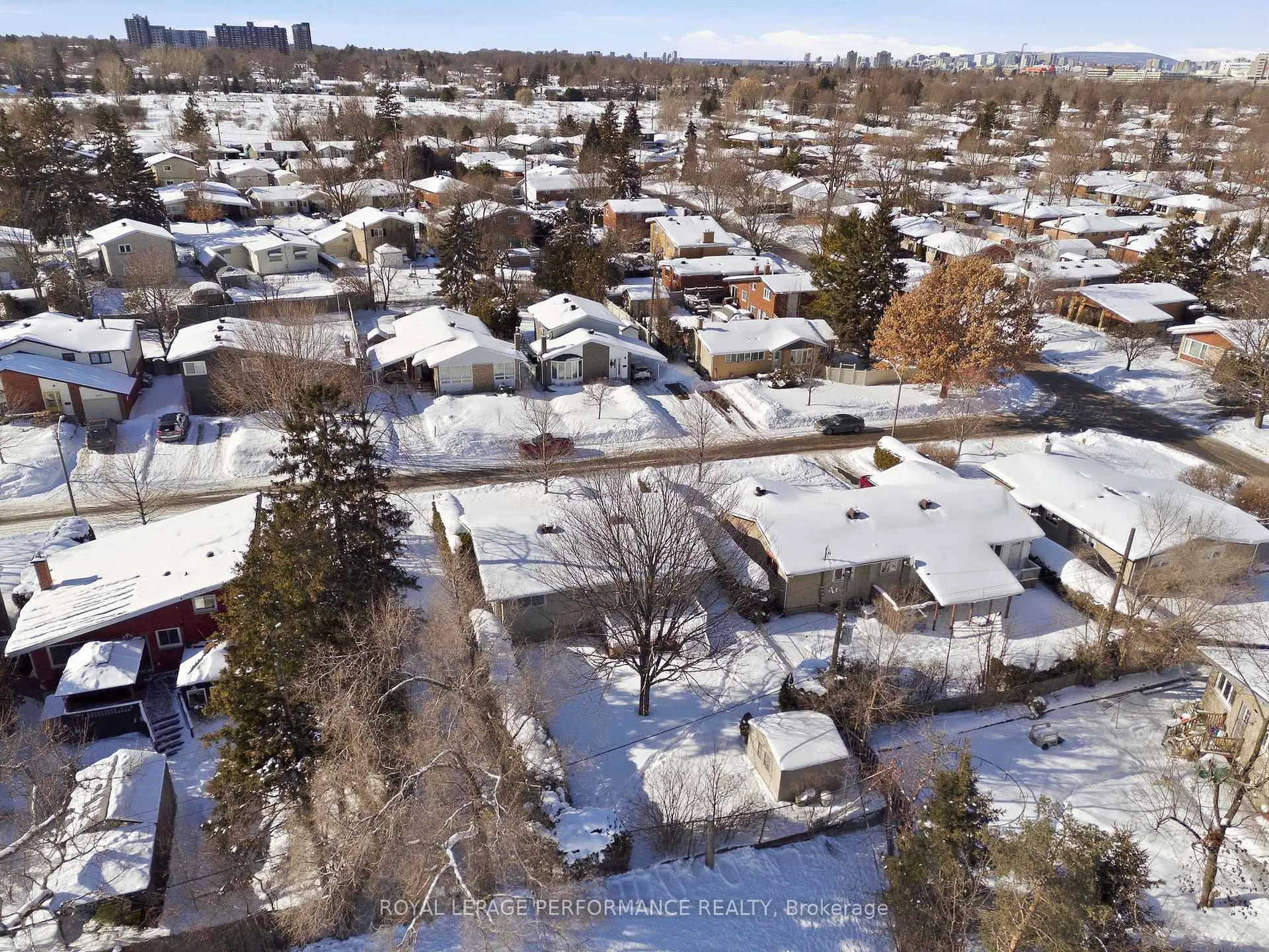 Photo 32 of 2266 Fife Crescent, Ottawa, Elmvale Acres — HOMEH