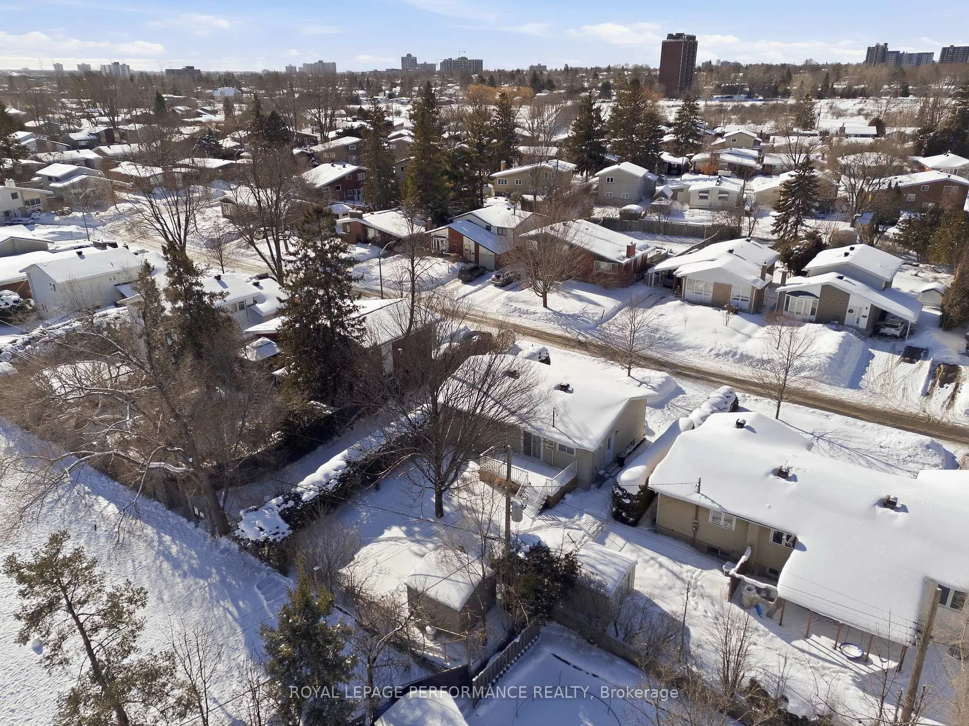 Photo 33 of 2266 Fife Crescent, Ottawa, Elmvale Acres — HOMEH