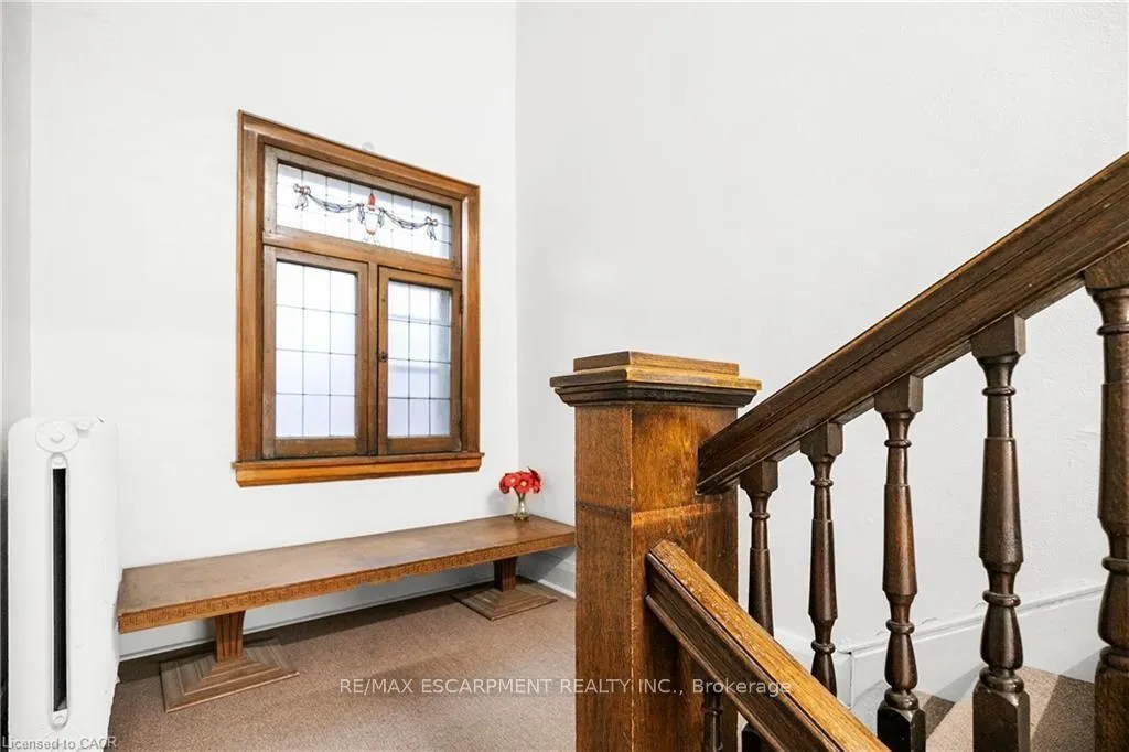 Photo 3 of Unit 7, 316 Aberdeen Avenue, Hamilton, Kirkendall — HOMEH