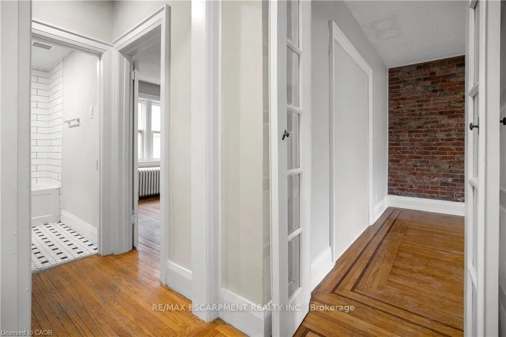 Photo 11 of Unit 7, 316 Aberdeen Avenue, Hamilton, Kirkendall — HOMEH
