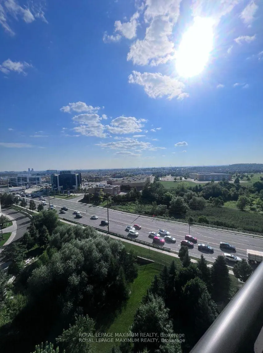 Photo 15 of Unit 907, 9235 Jane Street, Vaughan, Maple — HOMEH
