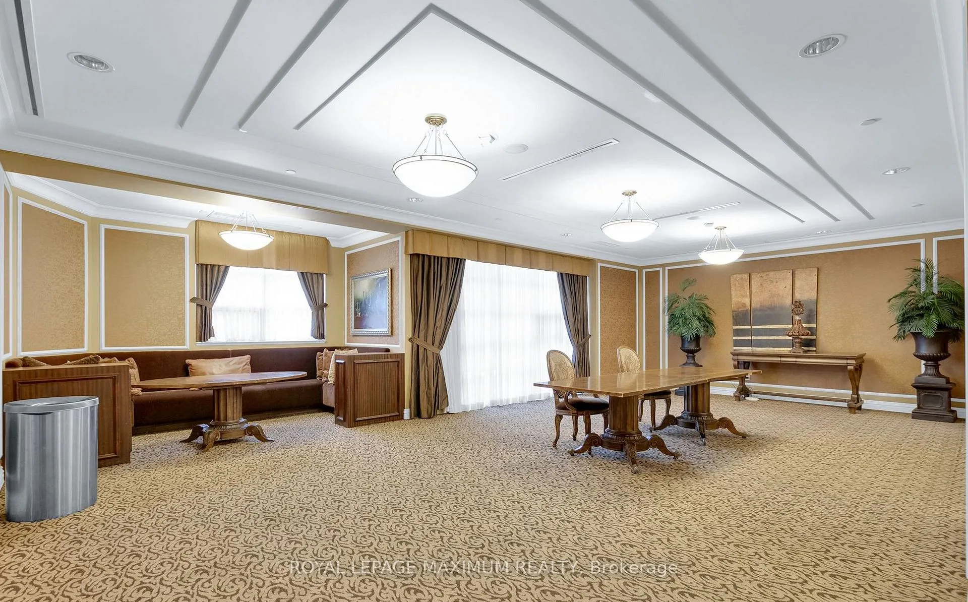 Photo 31 of Unit 907, 9235 Jane Street, Vaughan, Maple — HOMEH