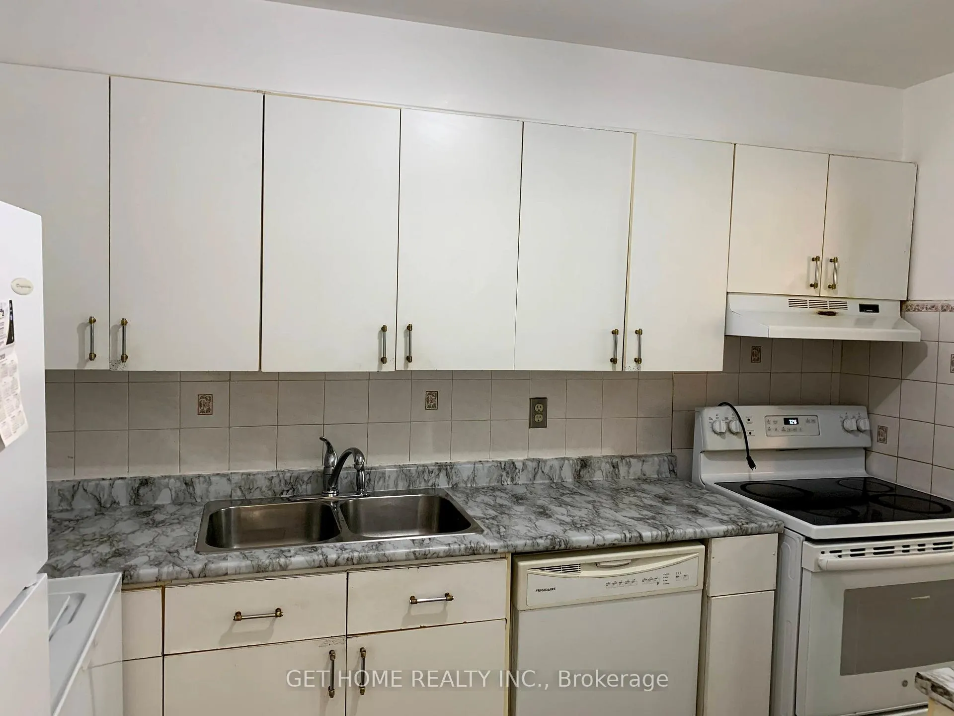 Photo 4 of Unit 204, 1 Massey Square, Toronto, Crescent Town — HOMEH