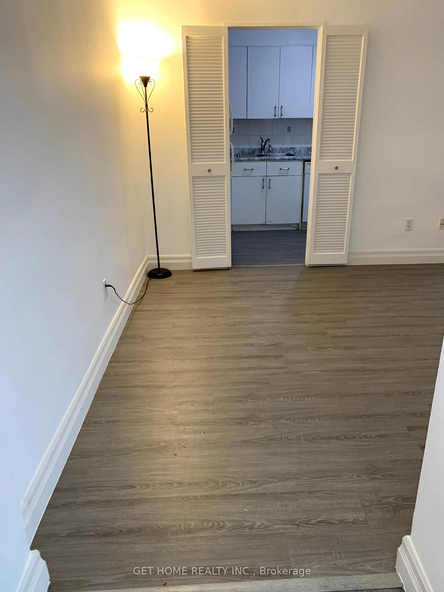 Photo 6 of Unit 204, 1 Massey Square, Toronto, Crescent Town — HOMEH