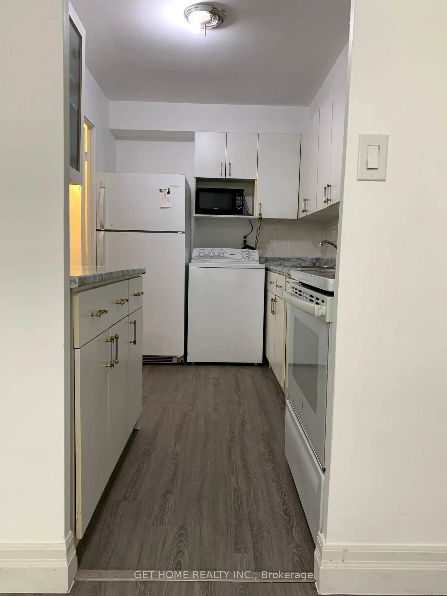 Photo 7 of Unit 204, 1 Massey Square, Toronto, Crescent Town — HOMEH
