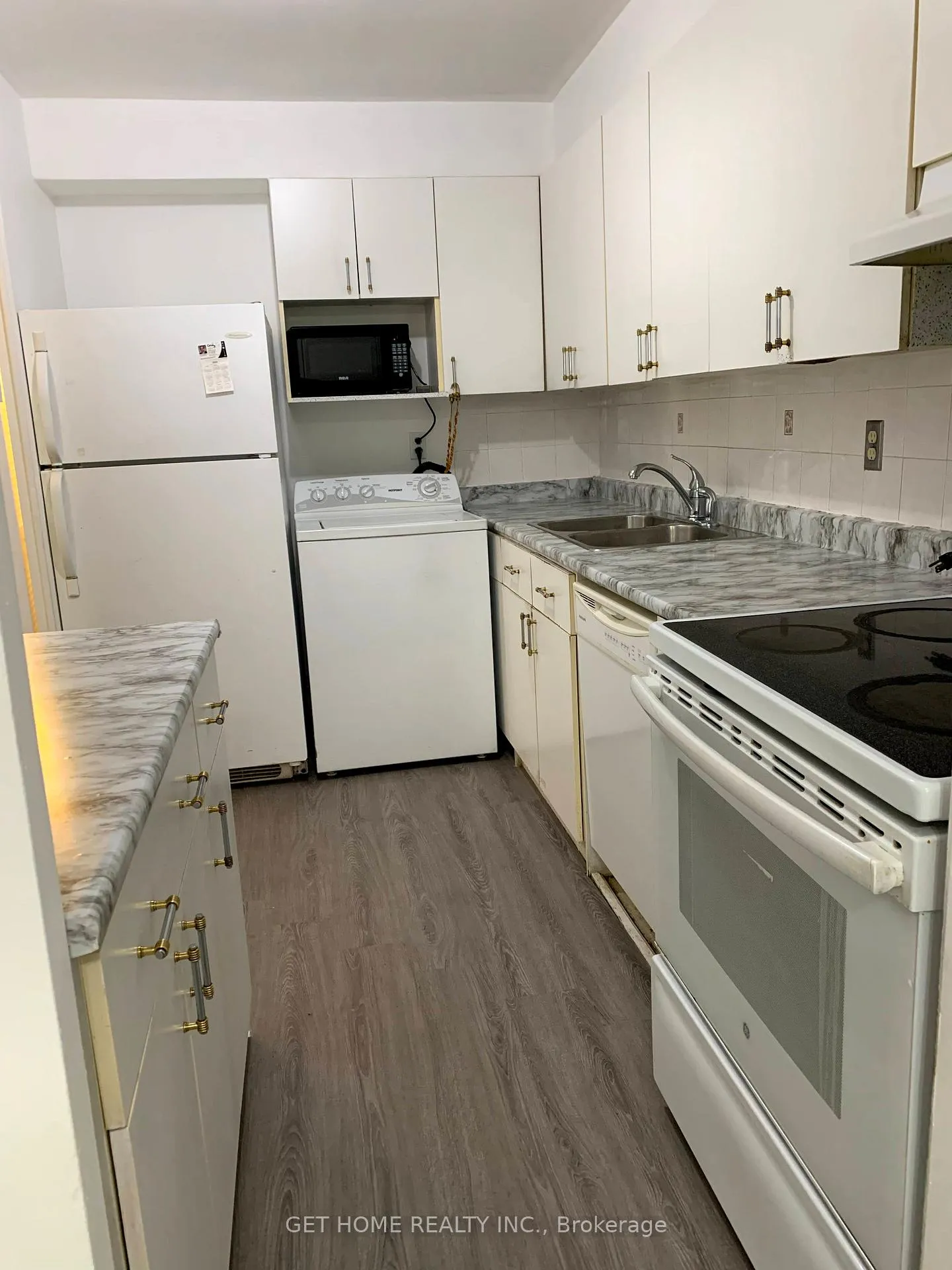 Photo 9 of Unit 204, 1 Massey Square, Toronto, Crescent Town — HOMEH