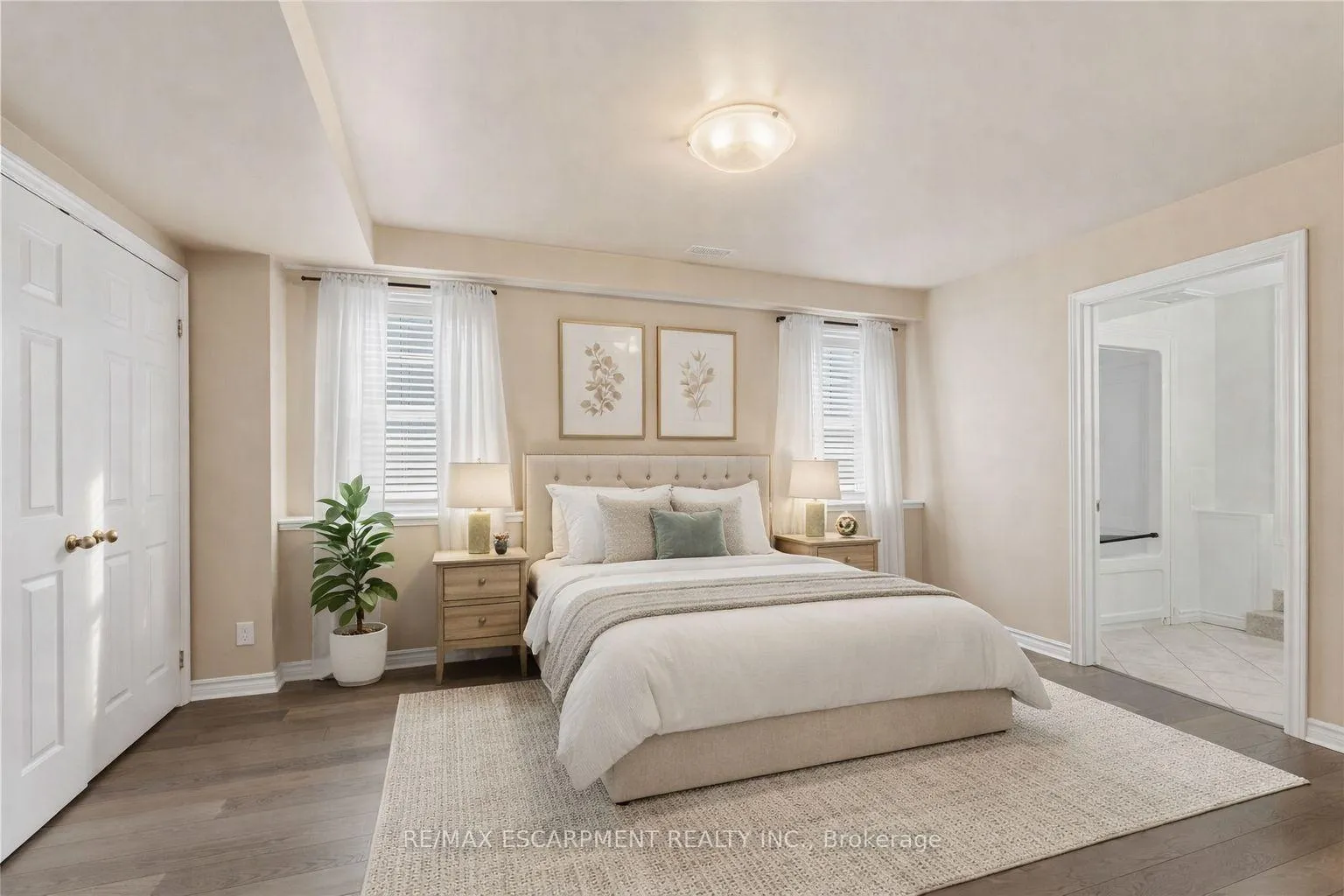 Photo 5 of 1056 Beach Boulevard, Hamilton, Hamilton Beach — HOMEH