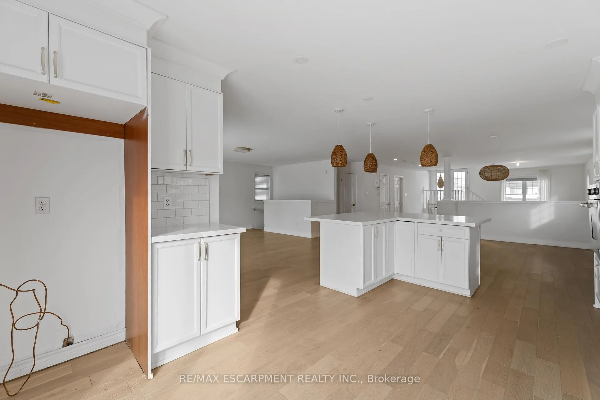 Photo 10 of 1056 Beach Boulevard, Hamilton, Hamilton Beach — HOMEH
