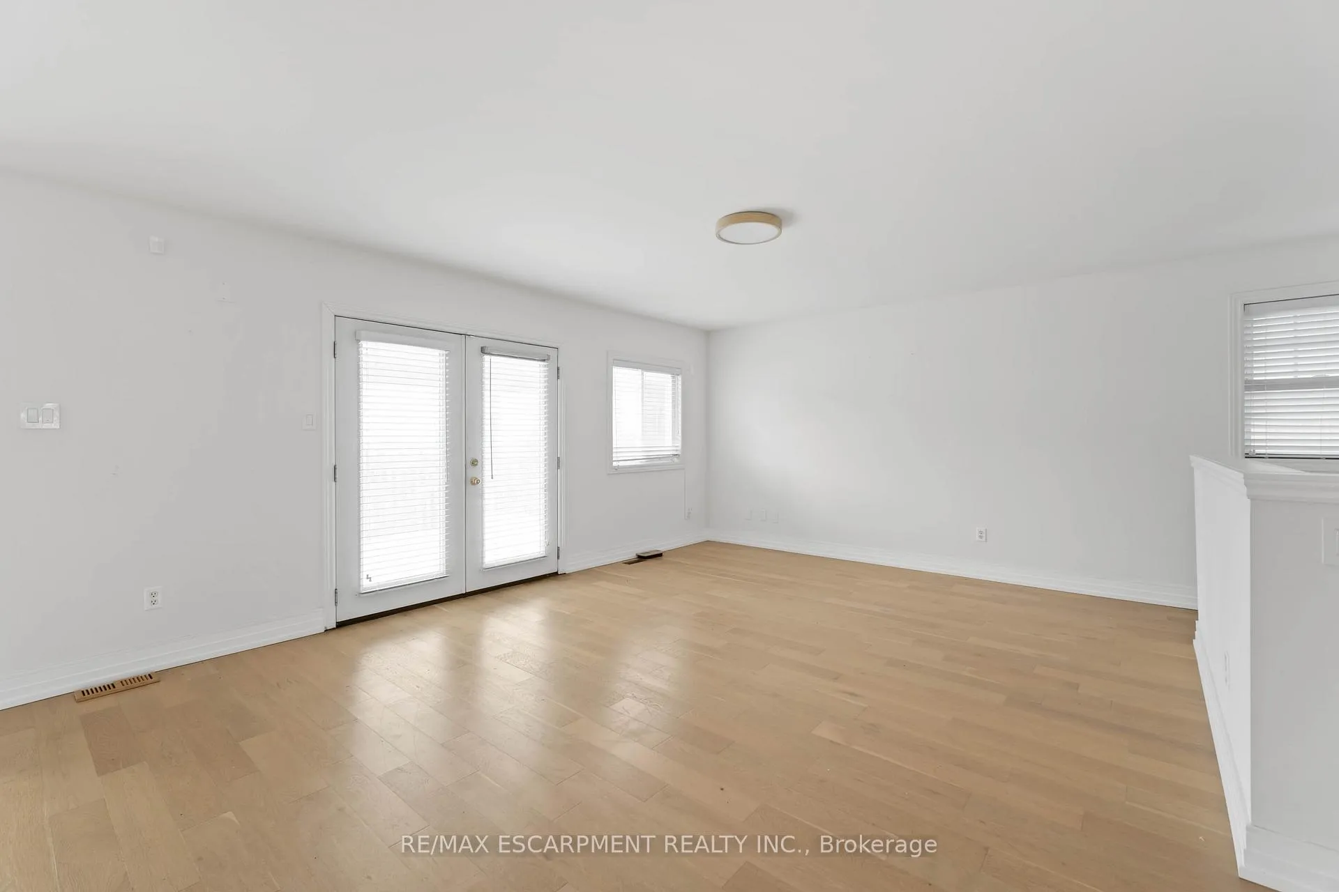 Photo 13 of 1056 Beach Boulevard, Hamilton, Hamilton Beach — HOMEH