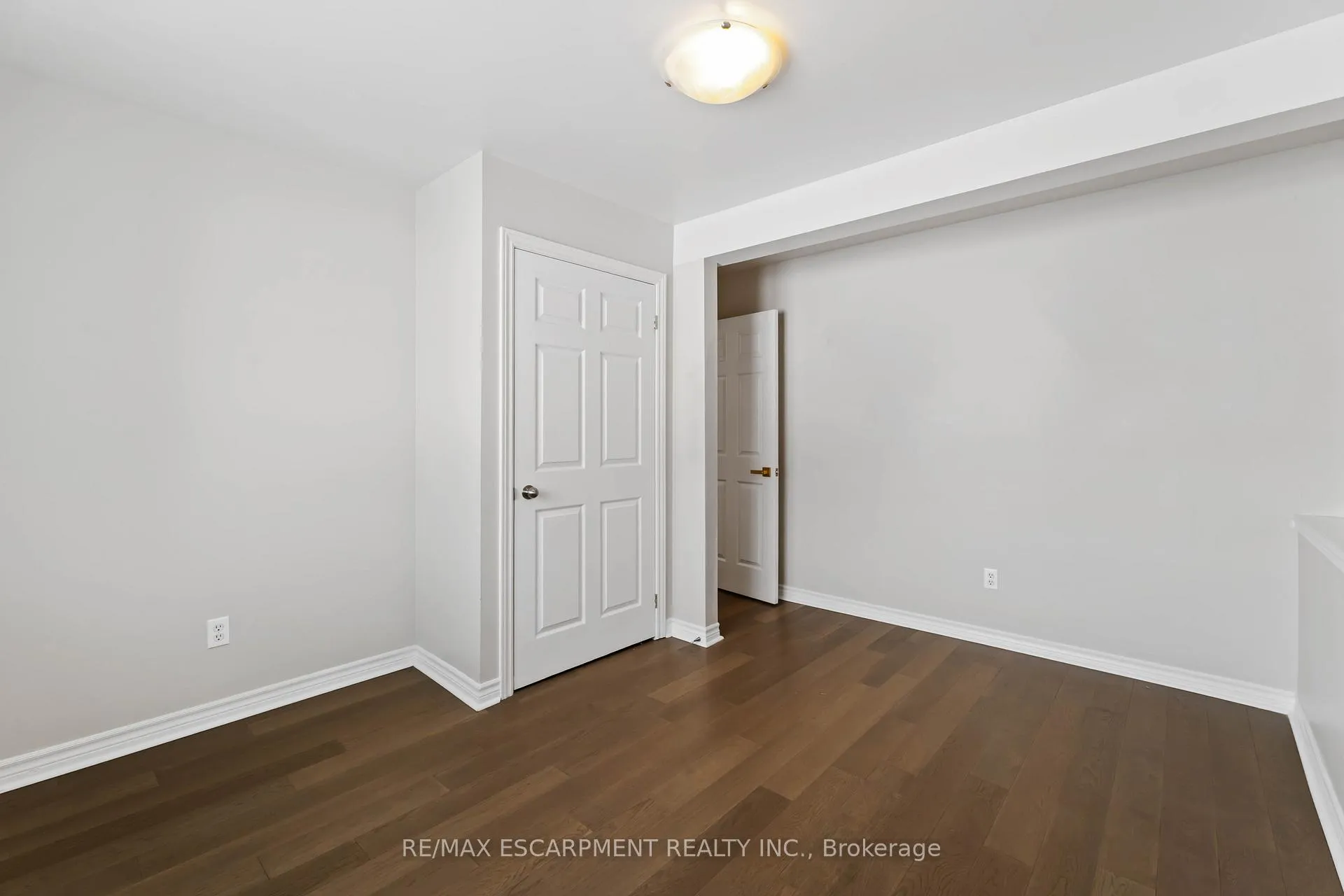 Photo 16 of 1056 Beach Boulevard, Hamilton, Hamilton Beach — HOMEH
