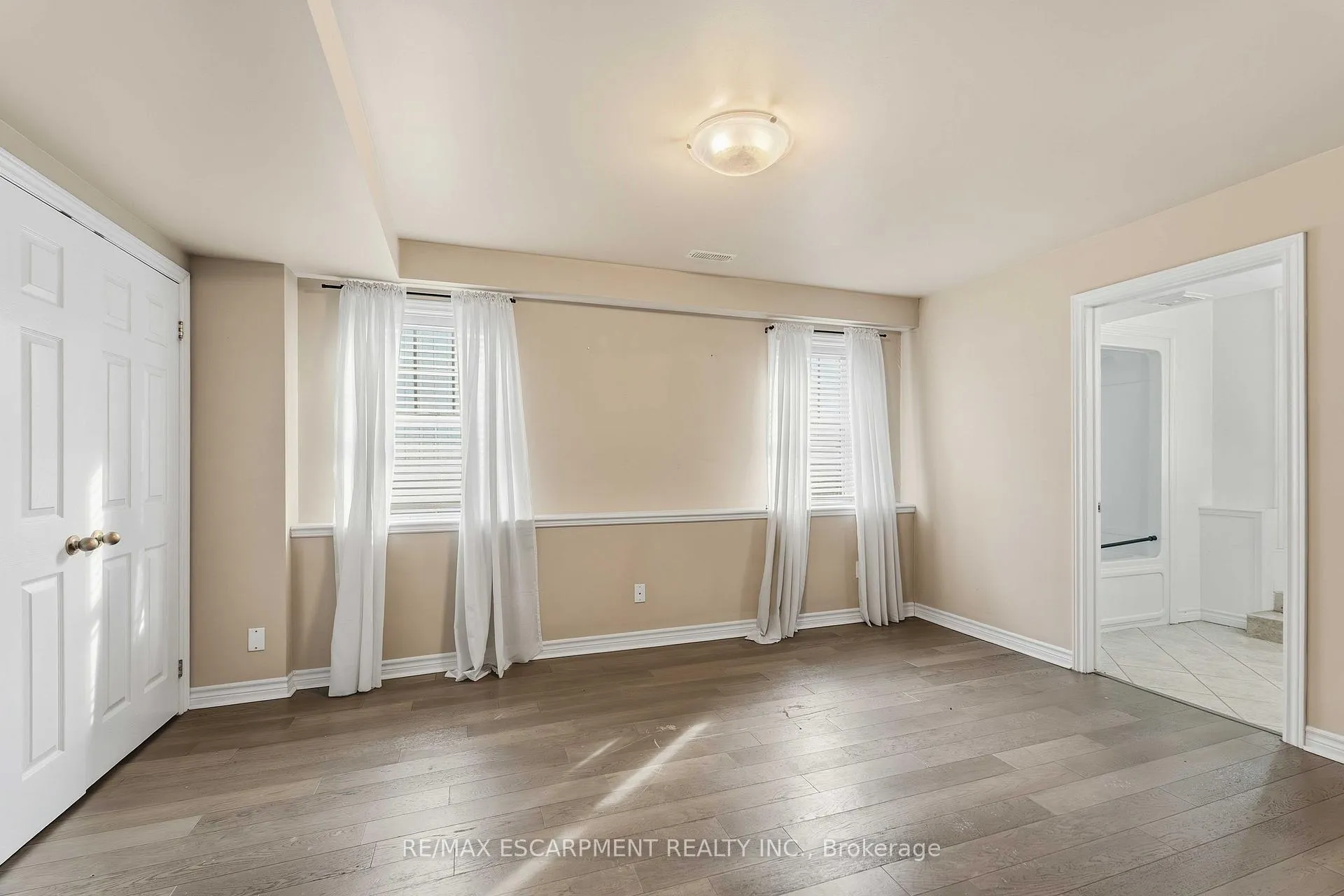 Photo 21 of 1056 Beach Boulevard, Hamilton, Hamilton Beach — HOMEH