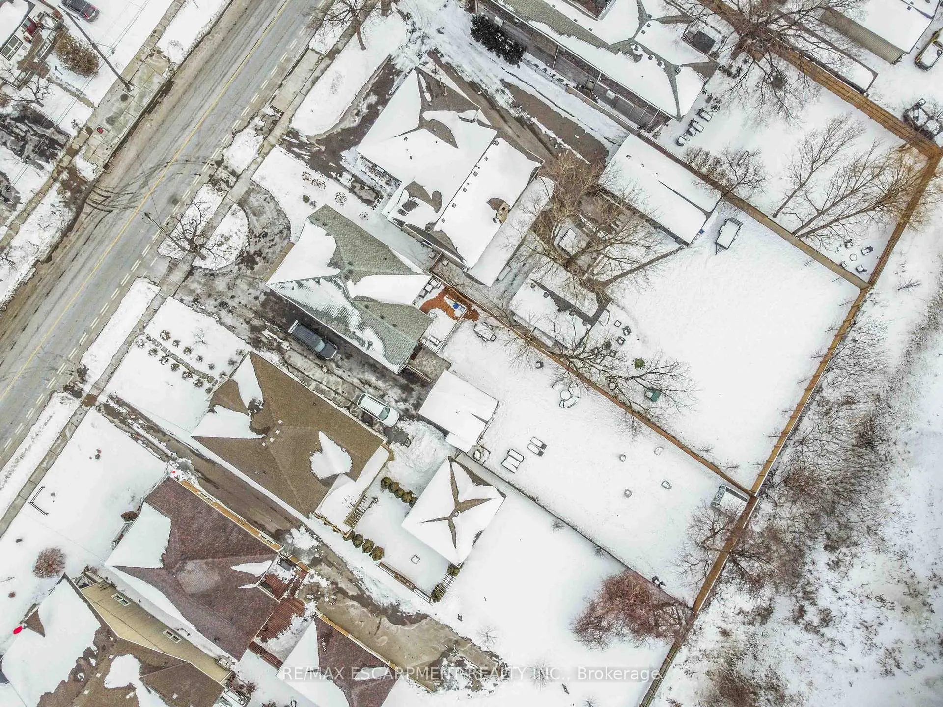 Photo 41 of 1056 Beach Boulevard, Hamilton, Hamilton Beach — HOMEH