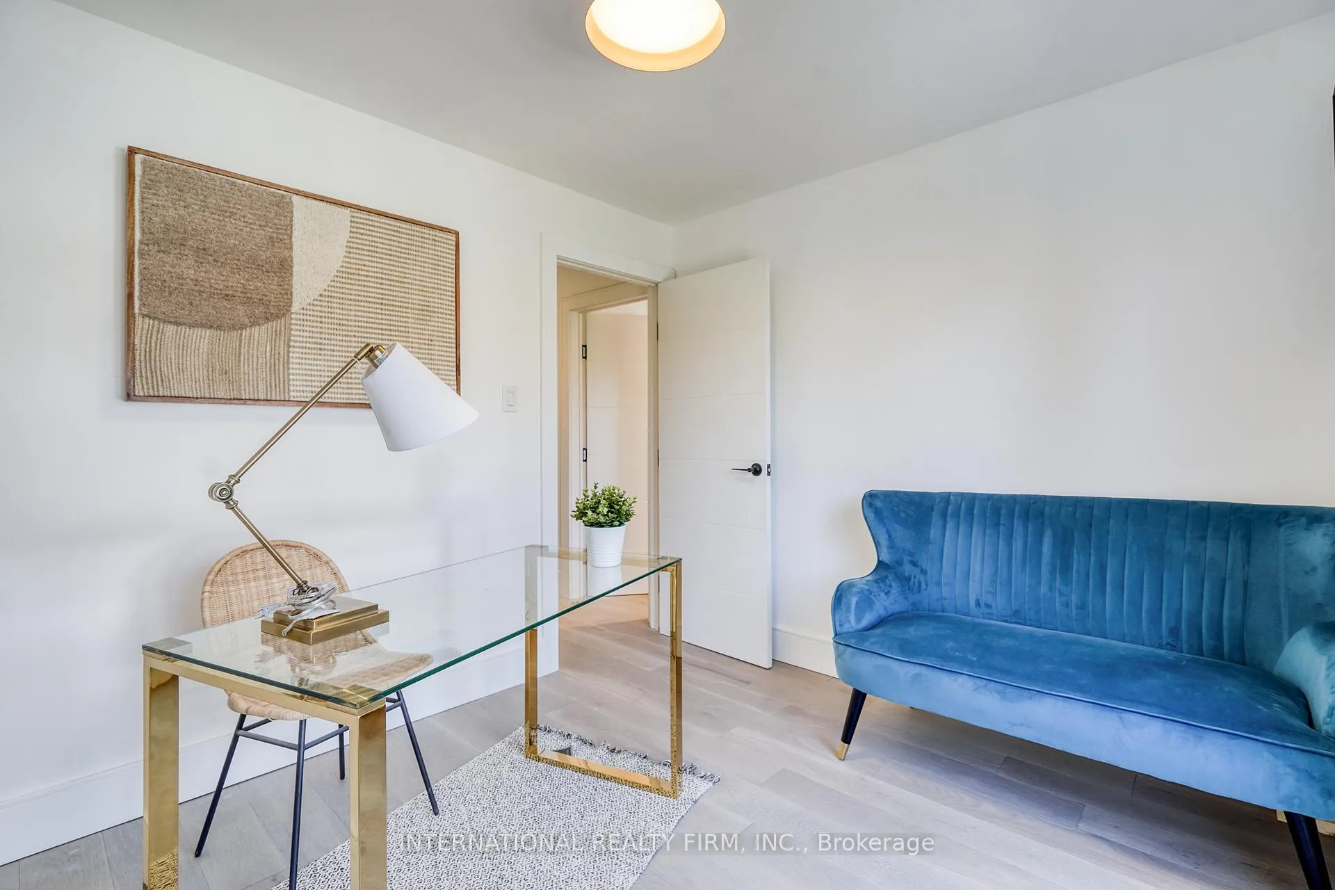 Photo 14 of 16 Paragon Road, Etobicoke, Kingsview Village-The Westway — HOMEH
