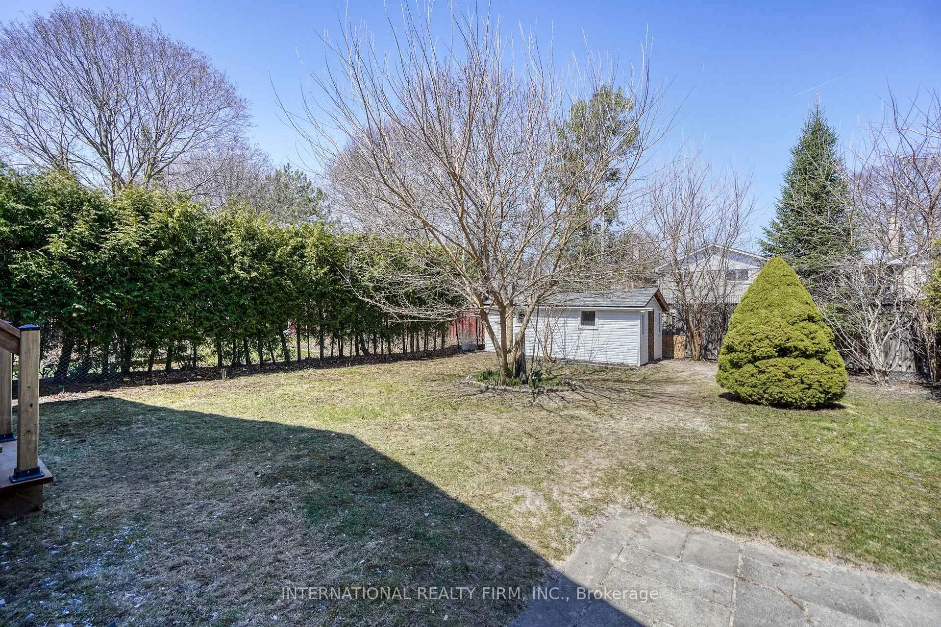 Photo 26 of 16 Paragon Road, Etobicoke, Kingsview Village-The Westway — HOMEH