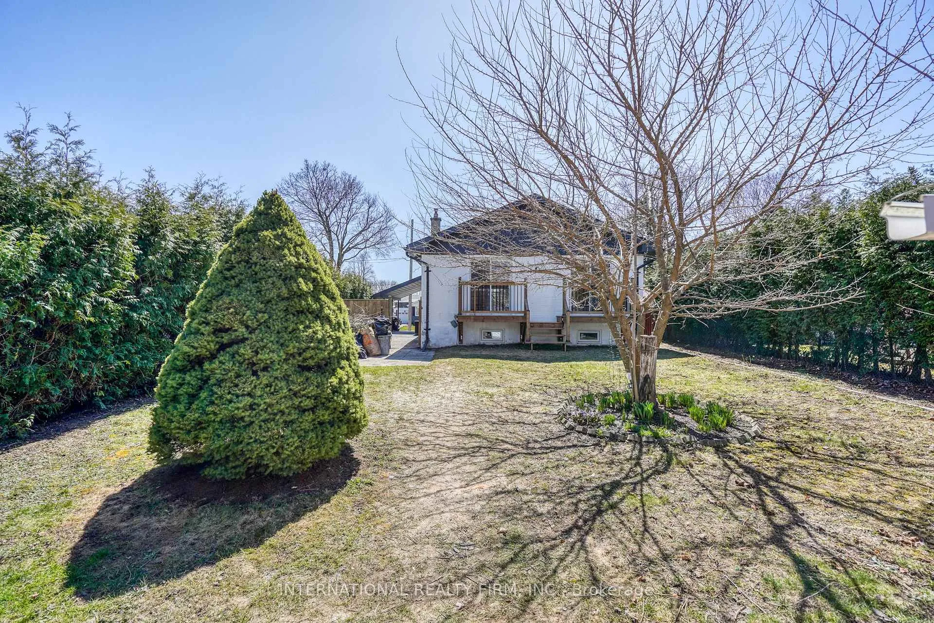 Photo 27 of 16 Paragon Road, Etobicoke, Kingsview Village-The Westway — HOMEH