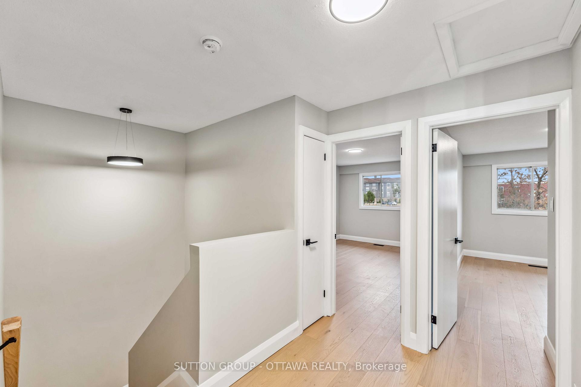 Photo 17 of 62 Erin Crescent, Ottawa, Hunt Club — HOMEH