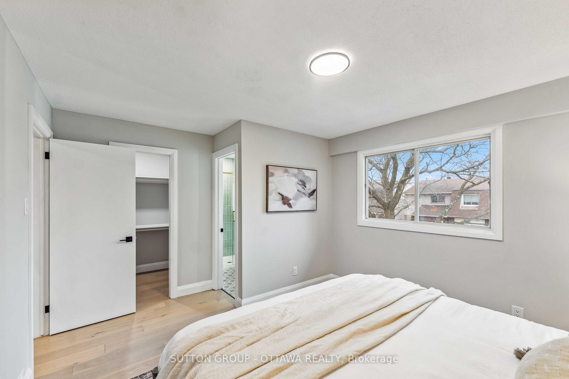 Photo 19 of 62 Erin Crescent, Ottawa, Hunt Club — HOMEH