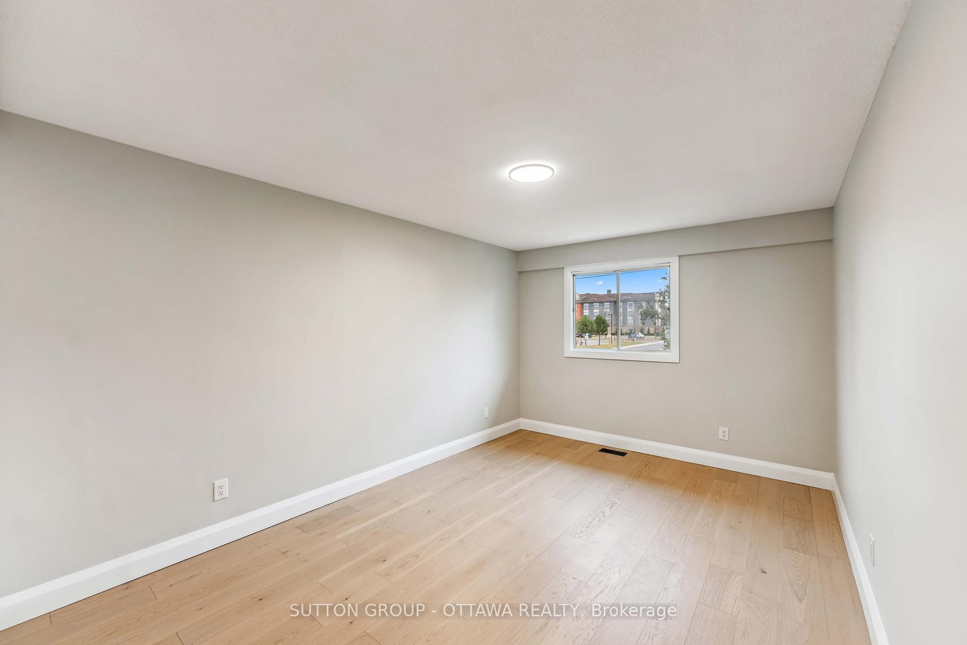 Photo 28 of 62 Erin Crescent, Ottawa, Hunt Club — HOMEH