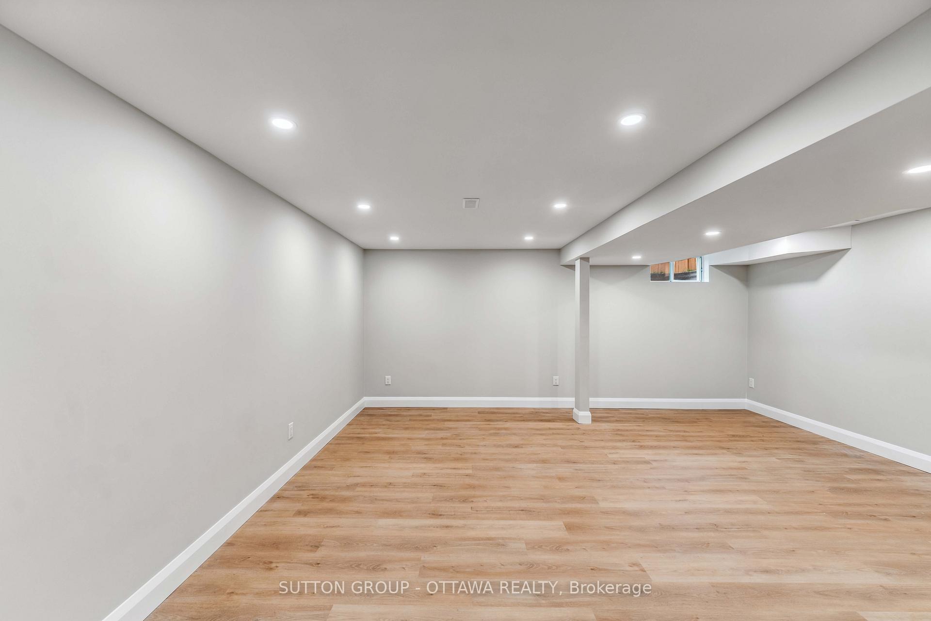 Photo 33 of 62 Erin Crescent, Ottawa, Hunt Club — HOMEH