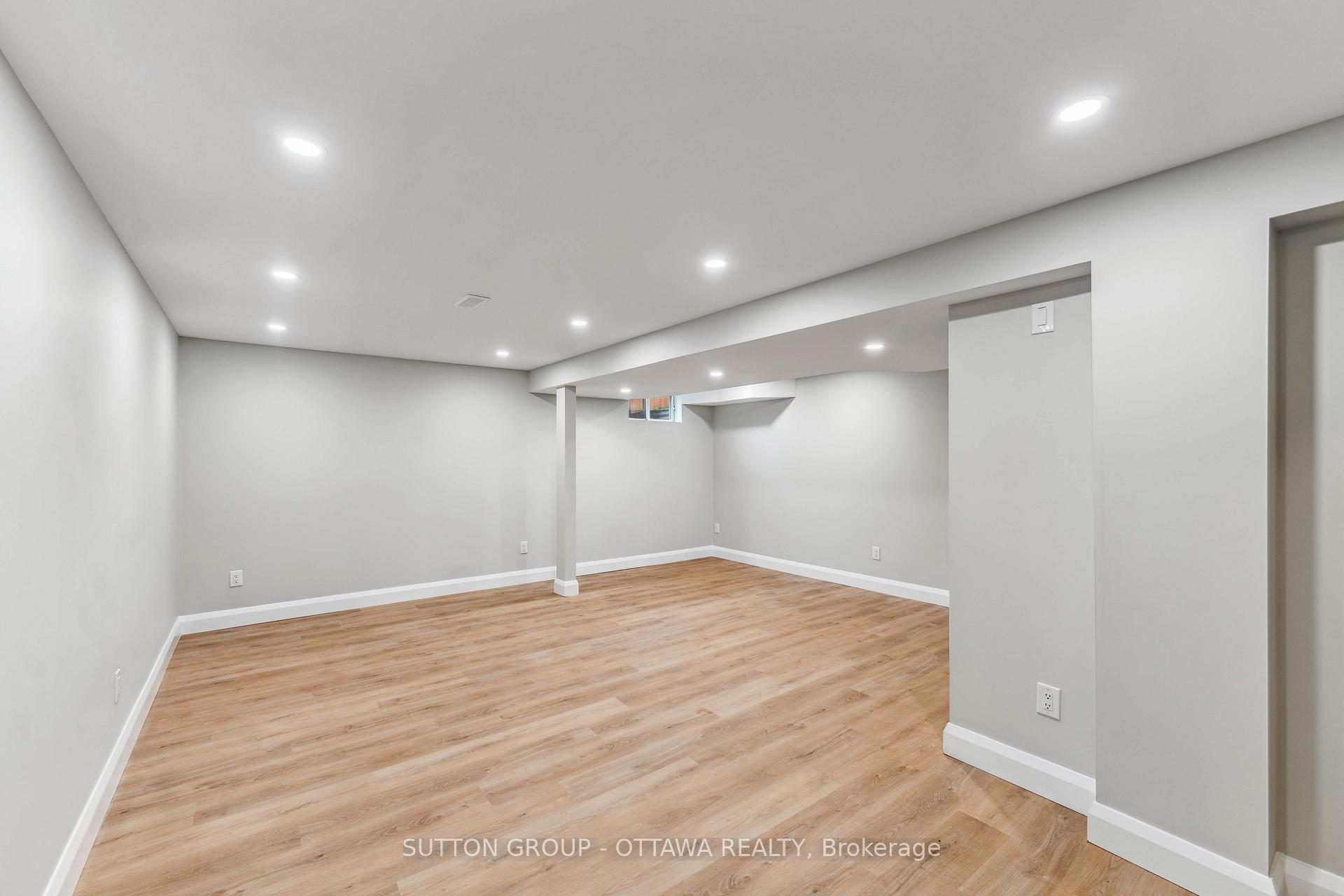Photo 34 of 62 Erin Crescent, Ottawa, Hunt Club — HOMEH