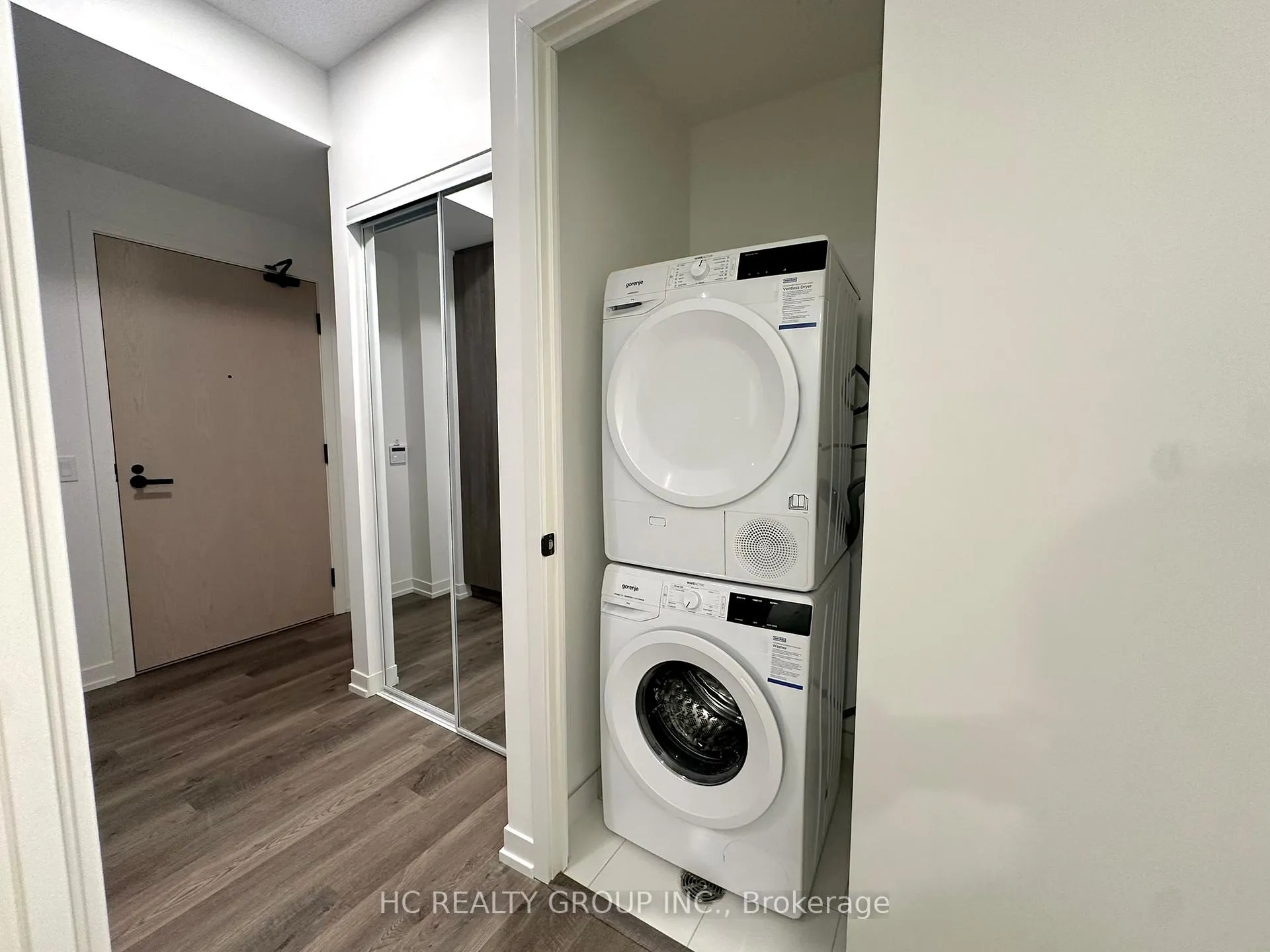 Photo 8 of Unit 1001, 8 Intercharge Way, Markham, Milliken Mills West — HOMEH