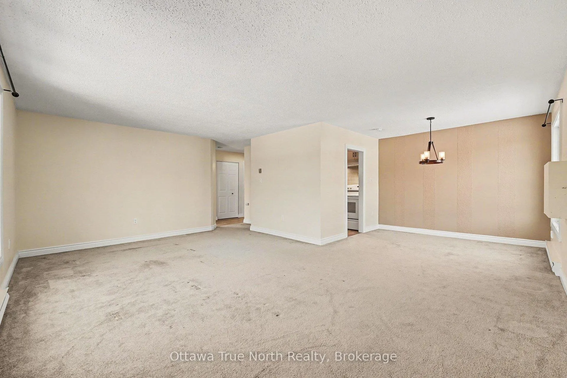 Photo 8 of Unit 3, 5 Charles Street, Carleton Place — HOMEH