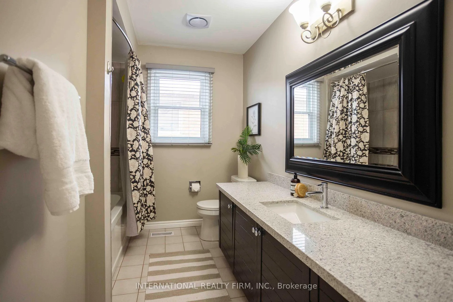 Photo 15 of 15 Carmichael Drive, Whitby, Pringle Creek — HOMEH