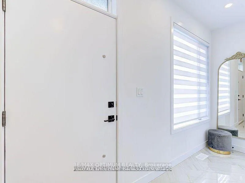 Photo 3 of 171 Klein Circle, Hamilton, Ancaster — HOMEH