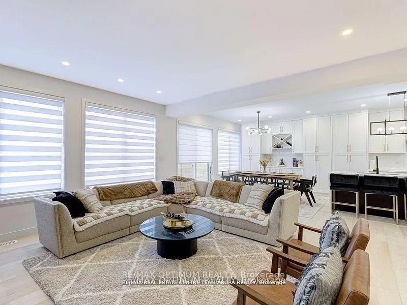 Photo 18 of 171 Klein Circle, Hamilton, Ancaster — HOMEH