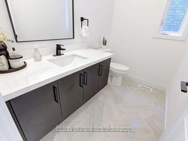 Photo 20 of 171 Klein Circle, Hamilton, Ancaster — HOMEH