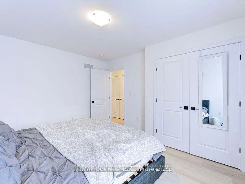 Photo 29 of 171 Klein Circle, Hamilton, Ancaster — HOMEH