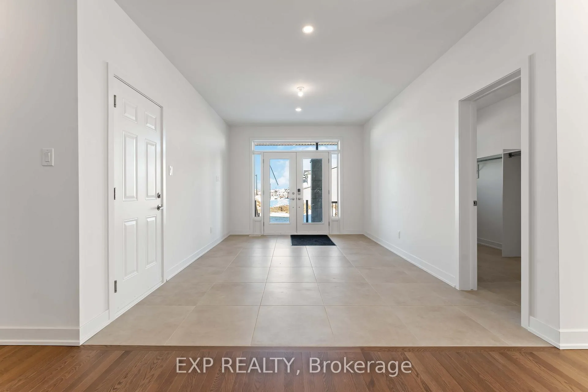Photo 1 of 1752 Rotterdam Circle, Ottawa, Kanata - Rural Kanata (Central) — HOMEH