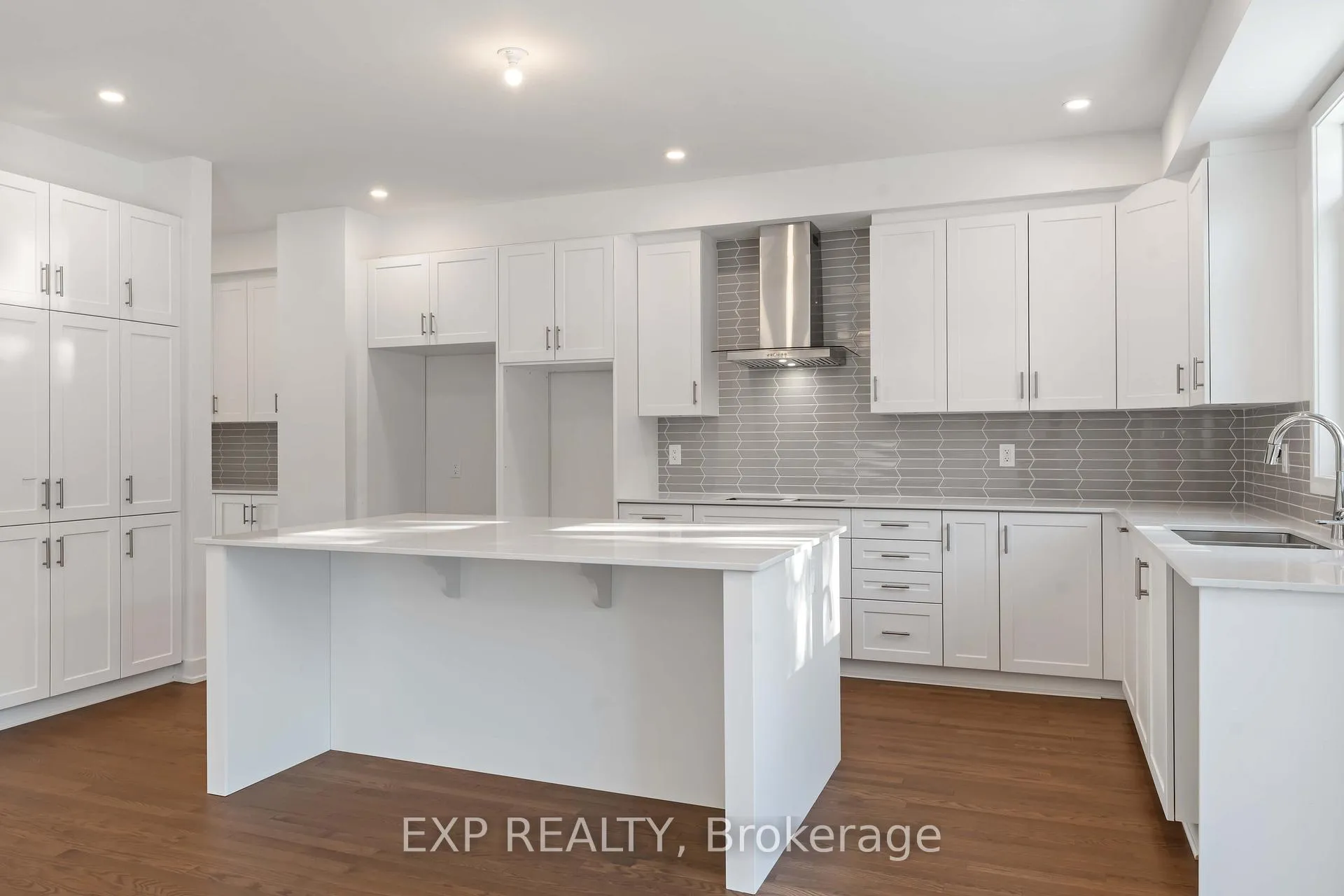 Photo 8 of 1752 Rotterdam Circle, Ottawa, Kanata - Rural Kanata (Central) — HOMEH