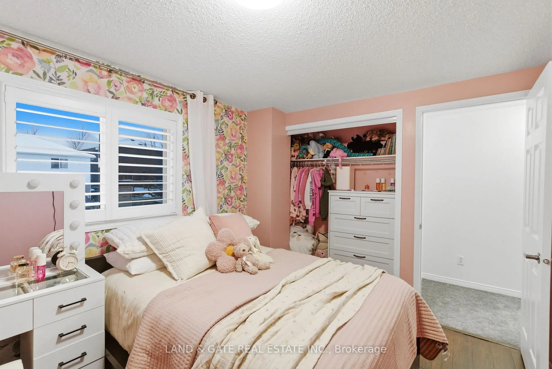 Photo 26 of 87 Hooper Square, Clarington, Bowmanville — HOMEH